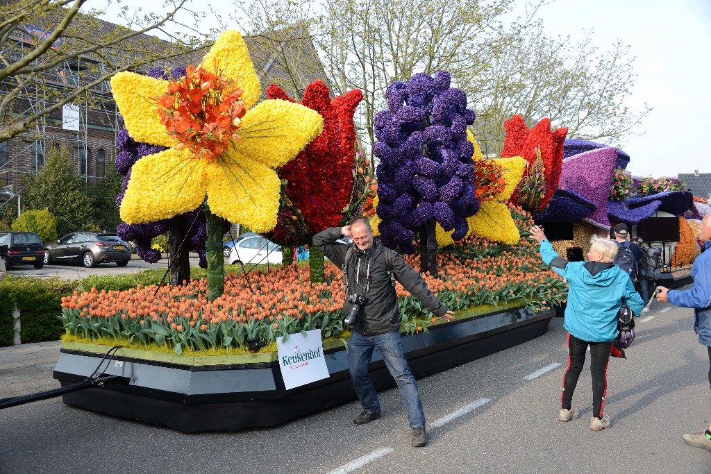 ../Images/Bloemencorso 2015 035.jpg